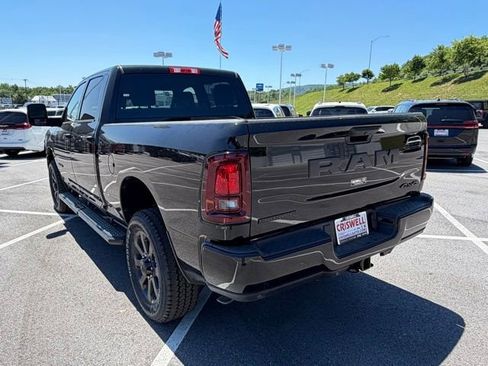 New 2026 RAM 2500 Big Horn AWD/4WD image 4