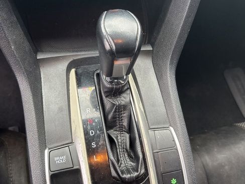 Used 2020 Honda Civic EX image 19