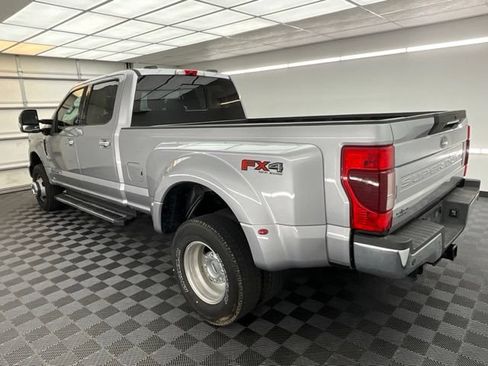 Used 2021 Ford F350 Lariat w/ Lariat Ultimate Package AWD/4WD image 21