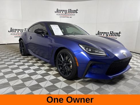 Used 2023 Toyota GR86 Premium RWD image 4