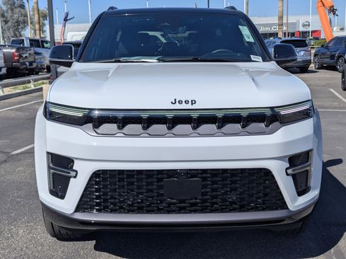 New 2026 Jeep Grand Wagoneer L Summit image 6