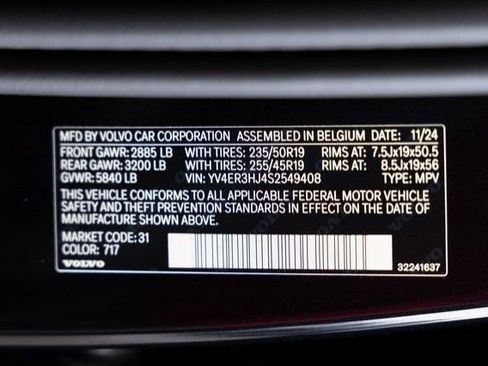 New 2025 Volvo EX40 Core w/ Climate Package image 22