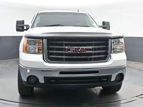 Used 2008 GMC Sierra 2500 SLE w/ Convenience Package AWD/4WD image 3