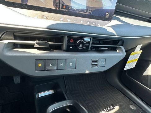 New 2026 Nissan Leaf SV+ w/ Floor Mat Package (SV+) FWD image 23