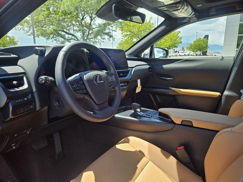 New 2026 Lexus UX 300h AWD image 10