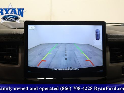 Used 2024 Ford Expedition XLT image 33