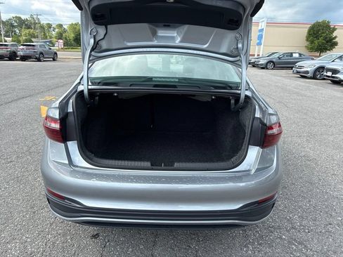 Used 2024 Volkswagen Jetta SE FWD image 53