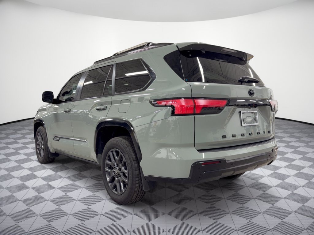 Used 2025 Toyota Sequoia Platinum AWD/4WD image 3