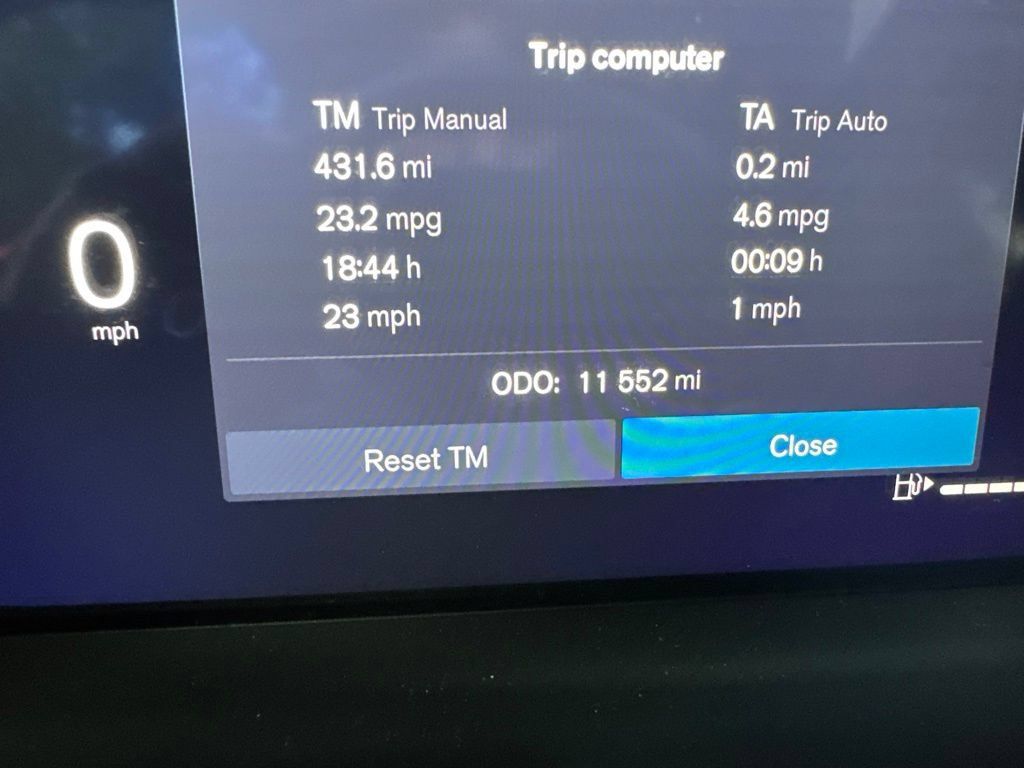 Certified 2026 Volvo XC60 B5 Plus AWD/4WD image 18