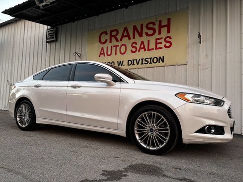 Used 2016 Ford Fusion SE w/ Equipment Group 202A image 11