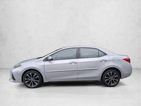 Used 2017 Toyota Corolla SE image 8