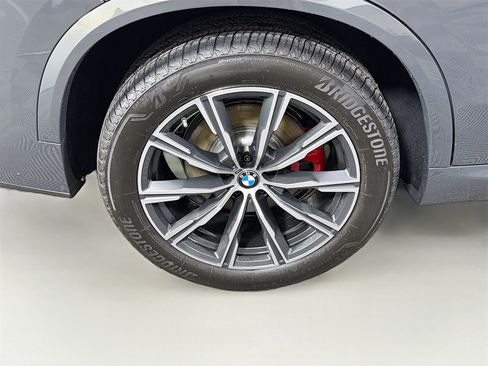 Used 2026 BMW X5 xDrive40i w/ M Sport Package image 36