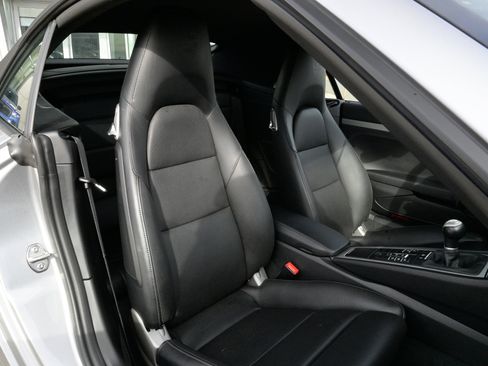 Used 2017 Porsche 911 Carrera 4S image 38
