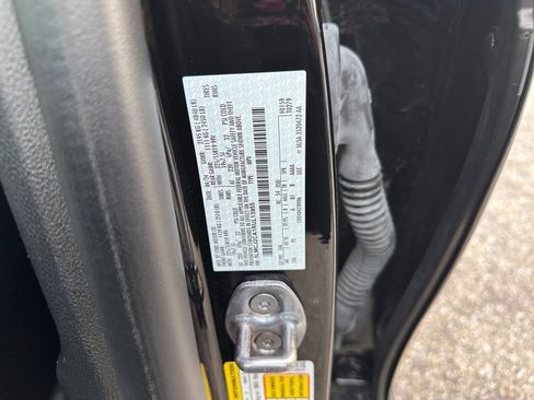 Used 2024 Lincoln Corsair Reserve image 29