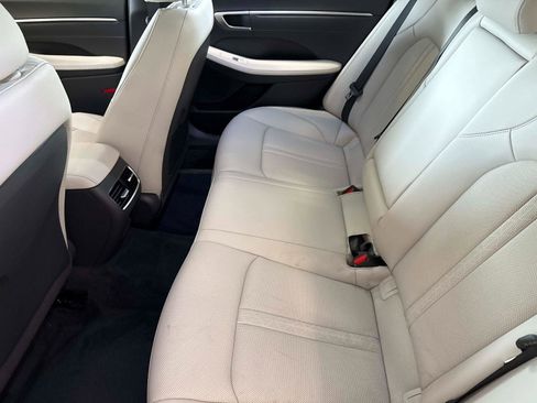 New 2025 Hyundai Sonata Limited image 13