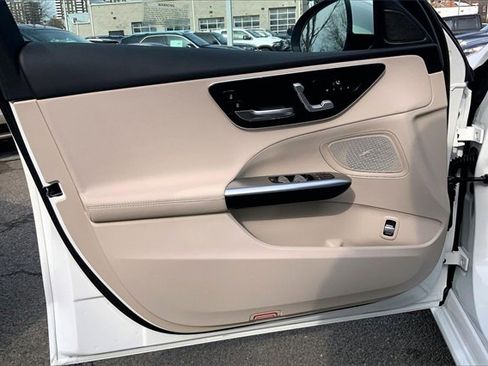 Used 2025 Mercedes-Benz C 300 4MATIC Sedan image 18