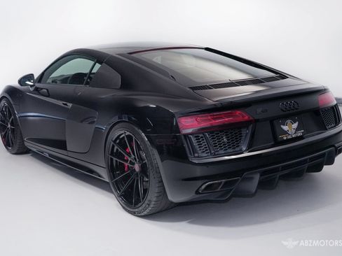Used 2017 Audi R8 V10 AWD/4WD image 6