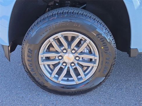 New 2026 Chevrolet Colorado LT image 9