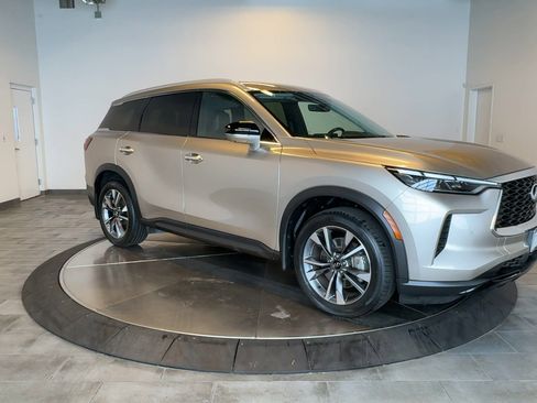 Certified 2023 INFINITI QX60 Luxe w/ Cargo Package AWD/4WD image 2