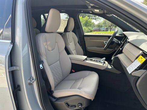 Used 2026 Volvo XC90 B6 Plus w/ Protection Package Premier image 8