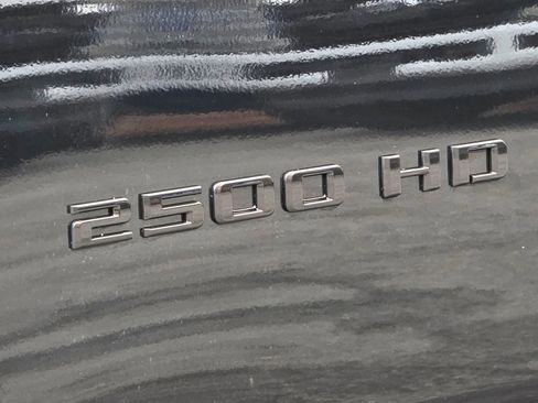 Used 2022 Chevrolet Silverado 2500 LTZ w/ LTZ Plus Package image 44