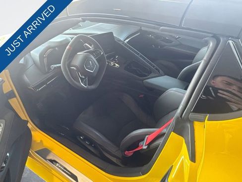 Used 2025 Chevrolet Corvette Stingray Premium Conv w/ Z51 Performance Package image 26