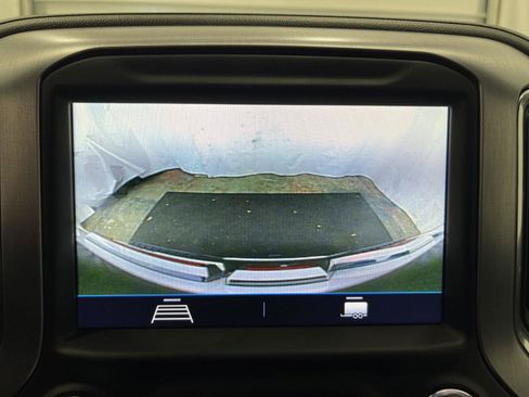 Used 2023 GMC Sierra 2500 SLE w/ SLE Convenience Package image 27