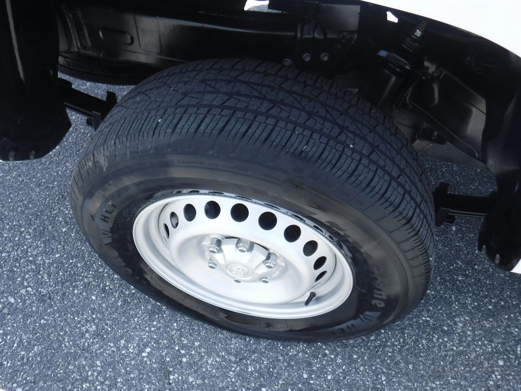 Used 2024 Toyota Tacoma SR RWD image 4