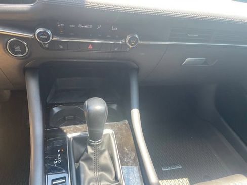Used 2025 MAZDA MAZDA3 Hatchback w/Premium Plus Pkg AWD/4WD image 10