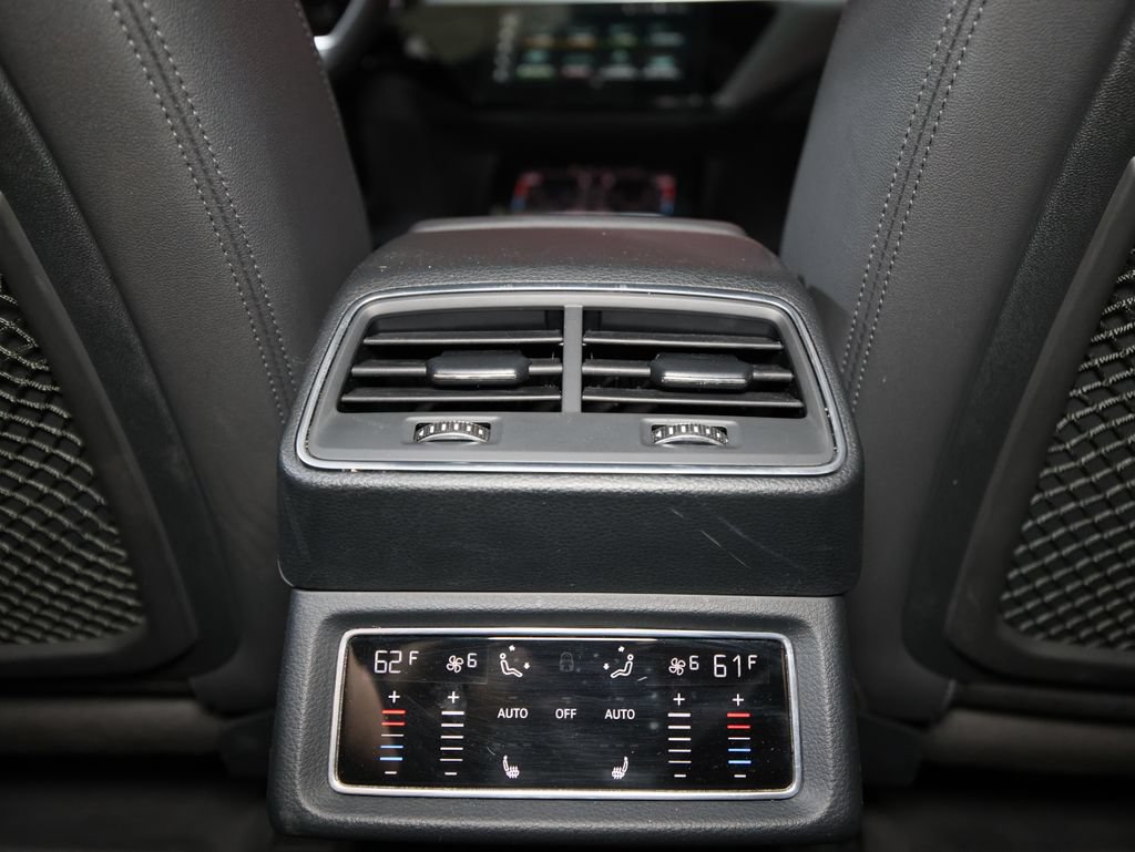Used 2021 Audi e-tron Premium Plus w/ Premium Plus Package AWD/4WD image 15