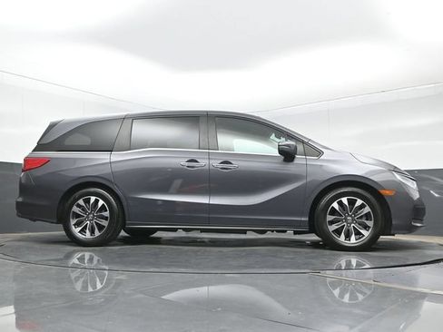 Certified 2024 Honda Odyssey EX-L image 25