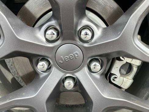 Used 2021 Jeep Grand Cherokee Limited w/ Quick Order Package 28K 80th image 13