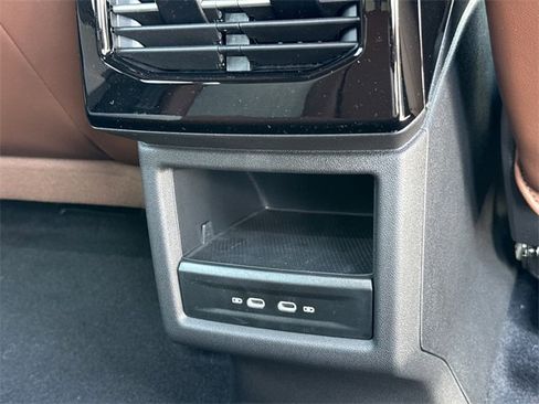 New 2025 Volkswagen ID.4 Pro image 24