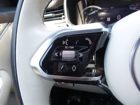 Used 2023 Jaguar F-PACE S AWD/4WD image 40