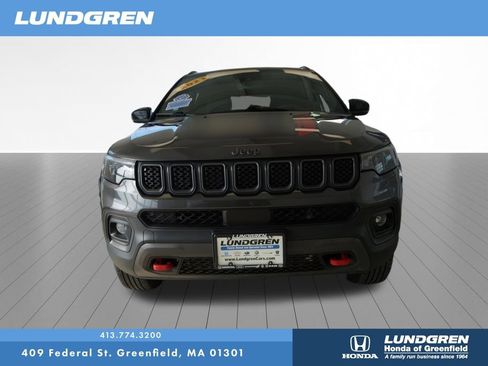 Used 2023 Jeep Compass Trailhawk image 2