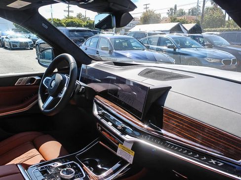 New 2027 BMW X7 xDrive40i AWD/4WD image 16