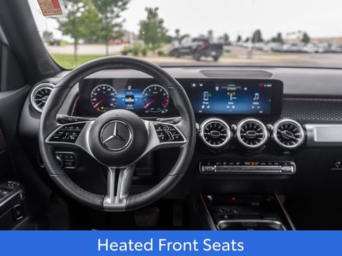 Used 2024 Mercedes-Benz GLB 250 4MATIC w/ Winter Heating Package image 16