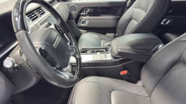 Used 2020 Land Rover Range Rover HSE AWD/4WD image 22