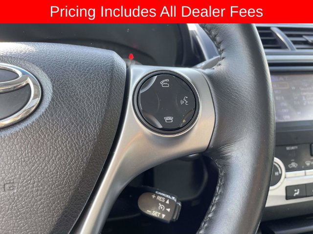Used 2014 Toyota Camry SE w/ Moonroof Package FWD image 28