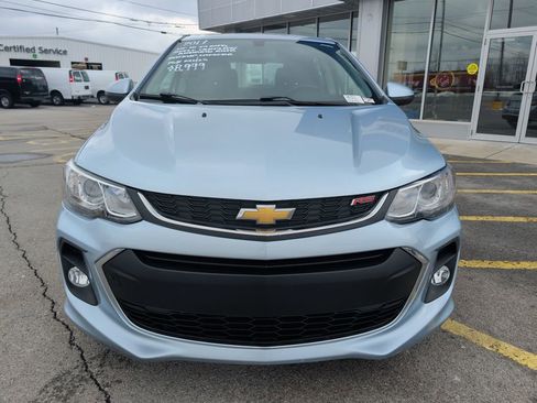 Used 2017 Chevrolet Sonic LT image 2