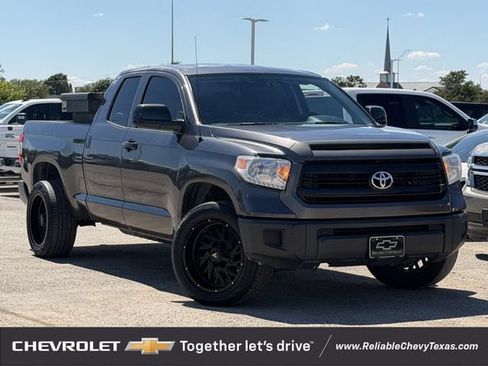 Used 2015 Toyota Tundra SR w/ Tow Package RWD image 2