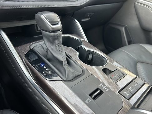 Certified 2021 Toyota Highlander Limited image 22