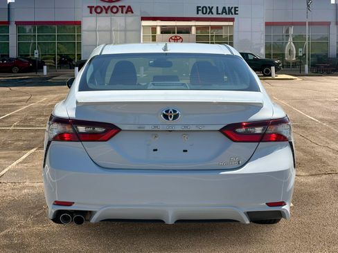 Used 2024 Toyota Camry SE w/ Audio Upgrade Package FWD image 4