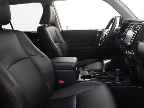 Used 2022 Toyota 4Runner TRD Off-Road Premium image 12