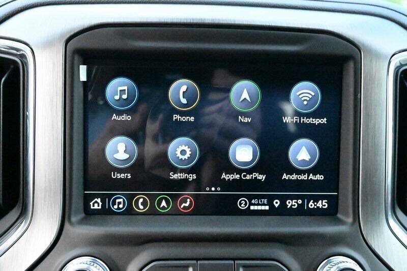 Used 2022 GMC Sierra 3500 Denali w/ Denali Ultimate Package AWD/4WD image 15