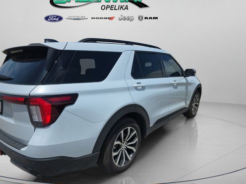 Used 2026 Ford Explorer ST-Line RWD image 7