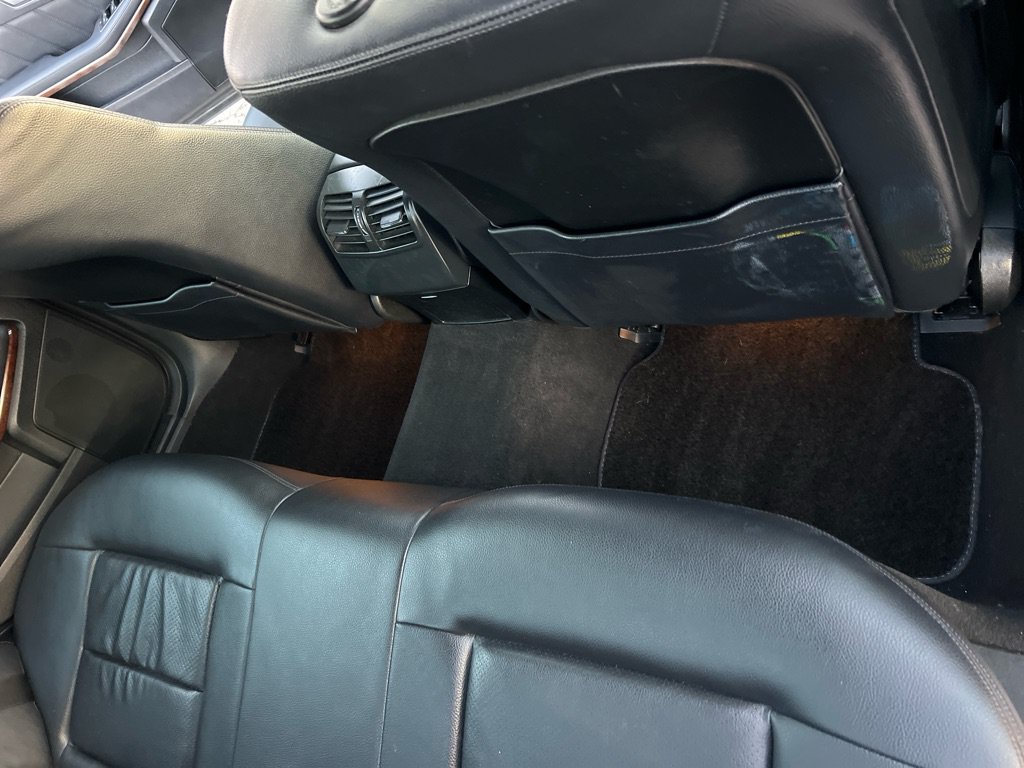 Used 2013 Mercedes-Benz E 350 4MATIC Sedan image 17