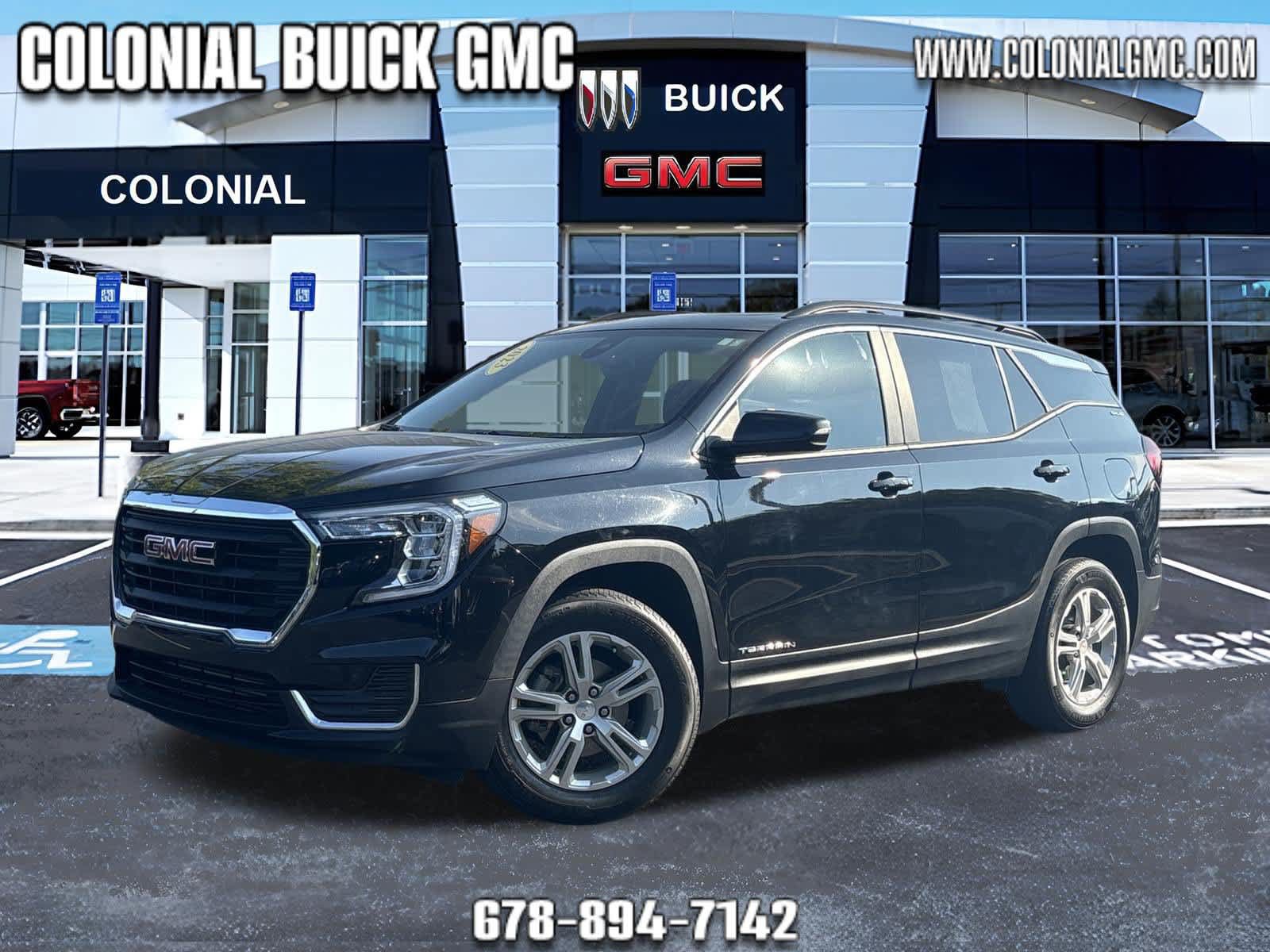 Used 2023 GMC Terrain SLE w/ Driver Convenience Package FWD image 1