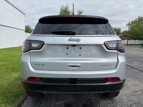 Used 2024 Jeep Compass Limited w/ Elite Group AWD/4WD image 11