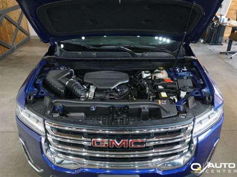 Used 2023 GMC Acadia SLE w/ Infotainment Package AWD/4WD image 8